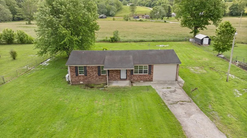 3947 Greenmount Bond Rd. Road, London, KY 40741 — primary photo