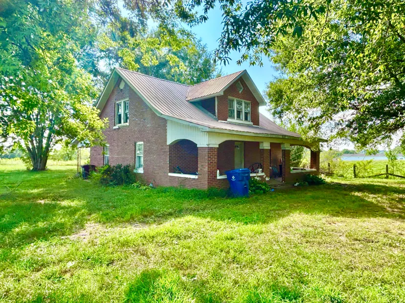 10185 W Hwy 80, Nancy, KY 42544 — primary photo