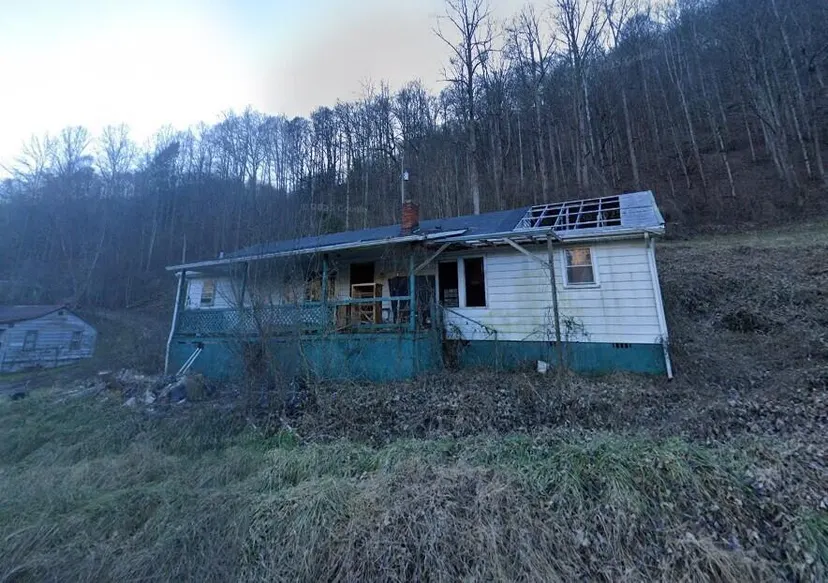 3808 KY-7, Dema, KY 41859 — primary photo