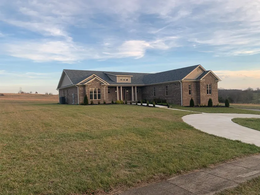 112 Retreat Road, Danville, KY 40422 — primary photo