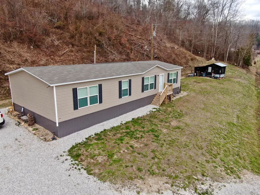 2701 Kentucky 30, Booneville, KY 41314 — primary photo