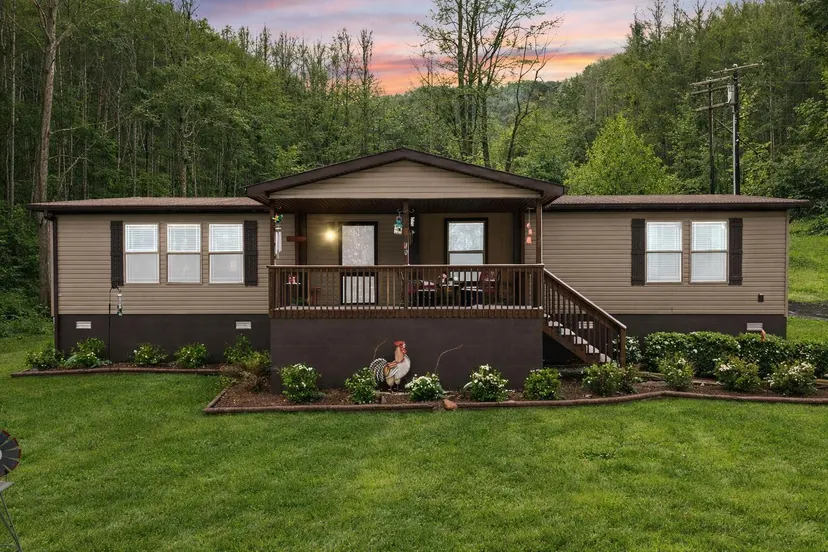 20 Tan Trough Hollow Road, Evarts, KY 40828 — primary photo