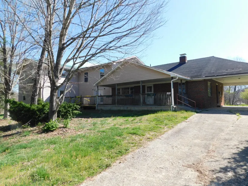 2200 Croley Bend Road, Williamsburg, KY 40769 — primary photo