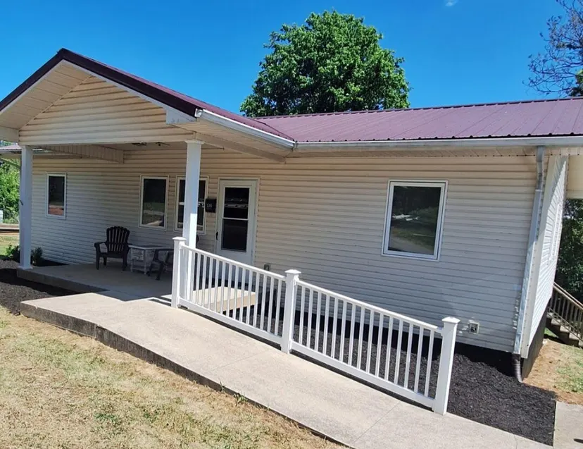 130 Cherry Street, Monticello, KY 42633 — primary photo