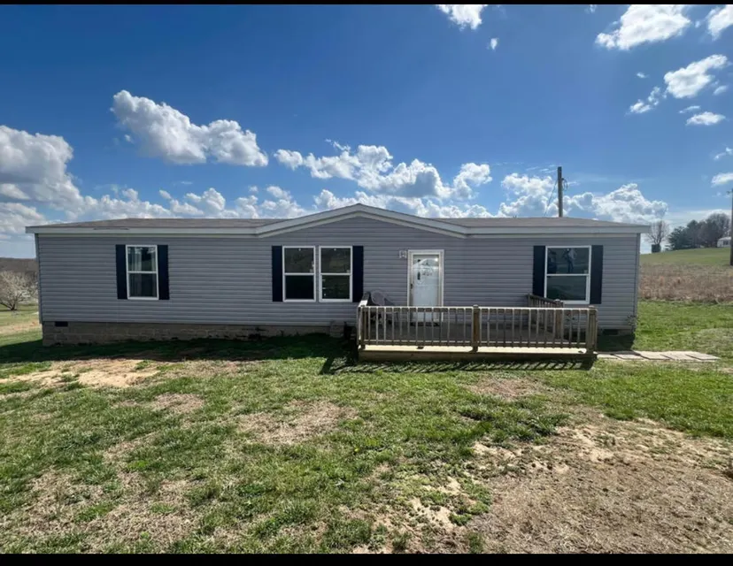 131 Lawless Lane, Jamestown, KY 42629 — primary photo