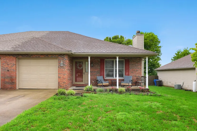 104 Bay Hill Drive, Winchester, KY 40391 — primary photo