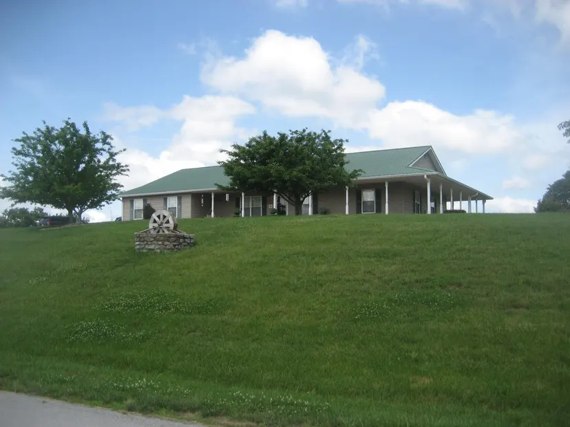 1026 Sea Ridge Road, Lawrenceburg, KY 40342 — primary photo