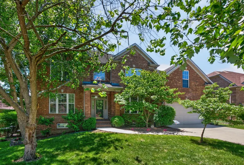 2228 Barnwell Lane, Lexington, KY 40513 — primary photo