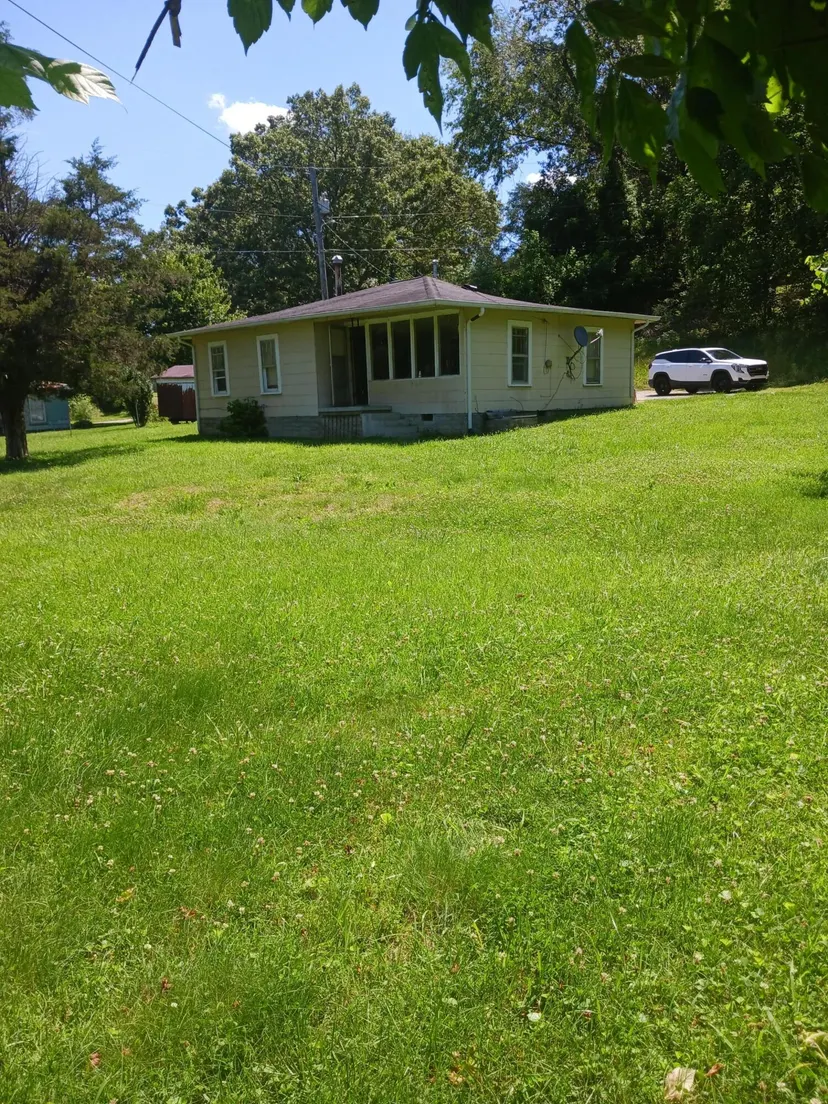 32 Cr-1143A Dear Born Drive, Barbourville, KY 40906 — primary photo