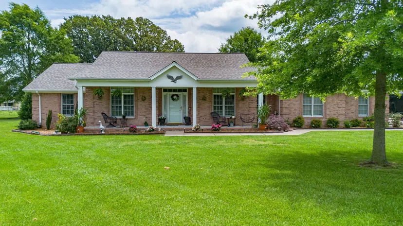 211 Larkspur Lane, Paducah, KY 42003 — primary photo