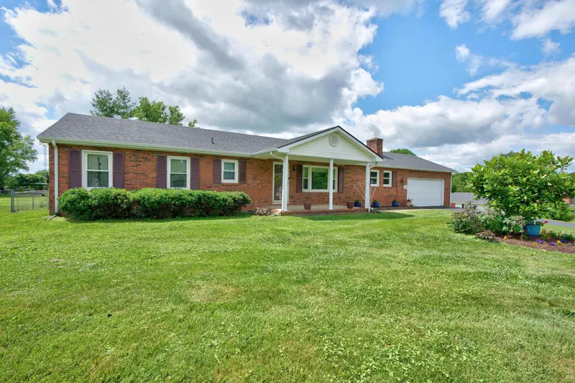 101 Herron Drive, Lancaster, KY 40444 — primary photo
