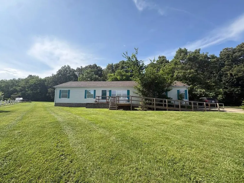 115 Lake Court Court, Kevil, KY 42053 — primary photo