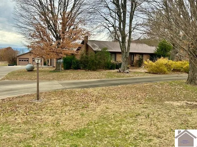 8898 E St Rt, Mayfield, KY 42066 — primary photo
