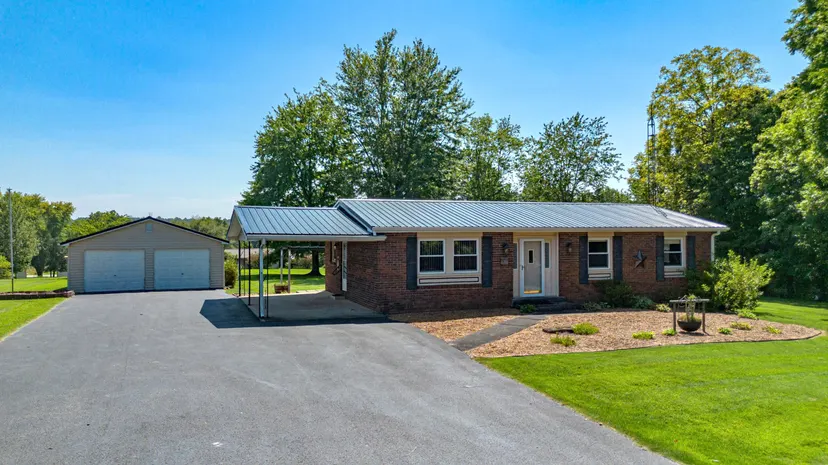 628 W Elm Street, Marion, KY 42064 — primary photo