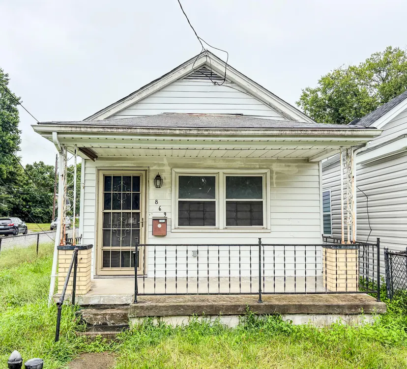 869 Whitney Avenue, Lexington, KY 40508 — primary photo