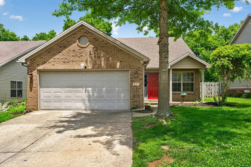 127 Starting Gate Point, Georgetown, KY 40324 — primary photo