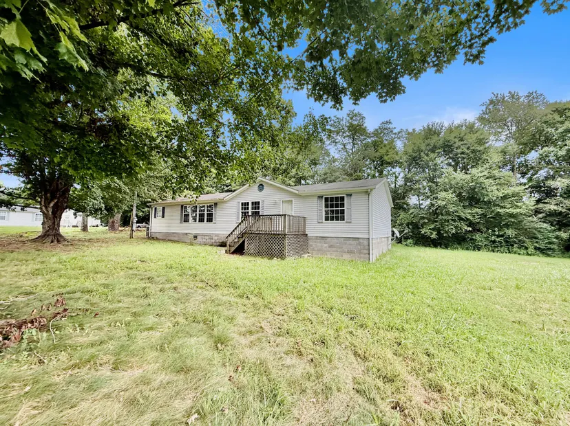 417 Scenic Acres Drive, Murray, KY 42071 — primary photo