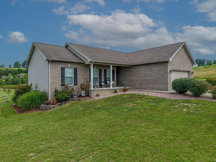 27 Dale Hollow Drive, Morehead, KY 40351 — primary photo