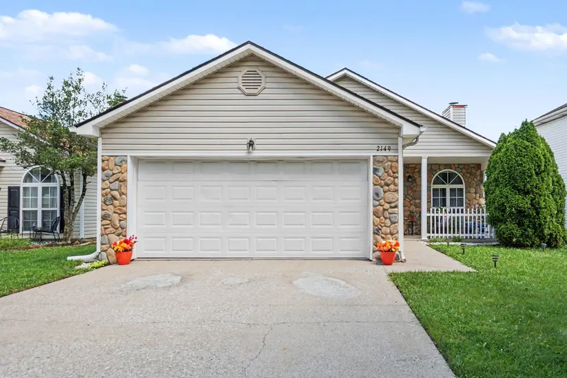 2149 Wilkes Way, Lexington, KY 40505 — primary photo