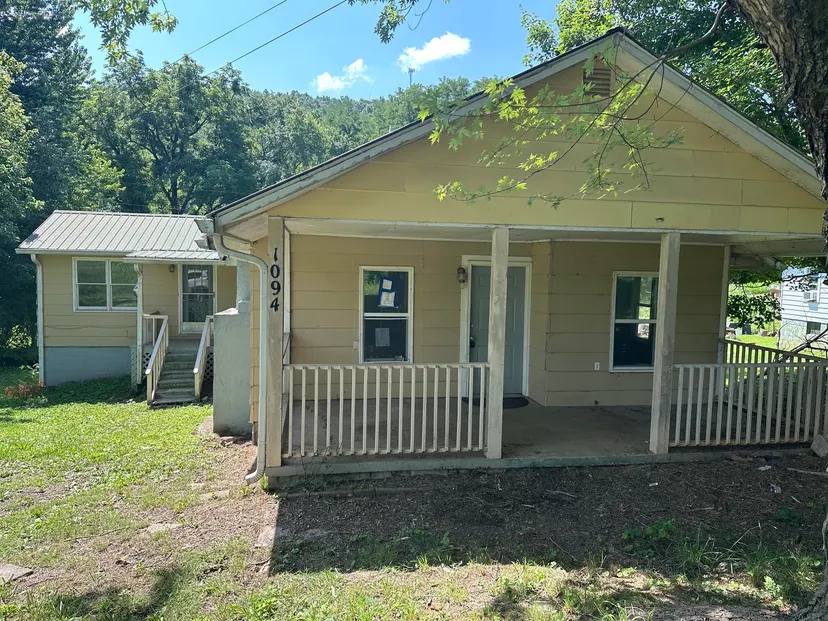 1094 Barnesburg Road, Somerset, KY 42503 — primary photo