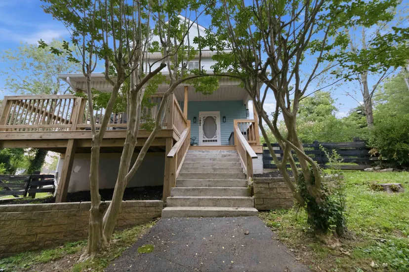 138 W French Avenue, Burnside, KY 42519 — primary photo
