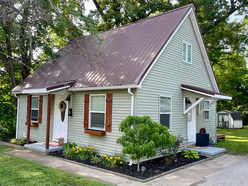 75 W Mclaughlin Avenue, Madisonville, KY 42431 — primary photo