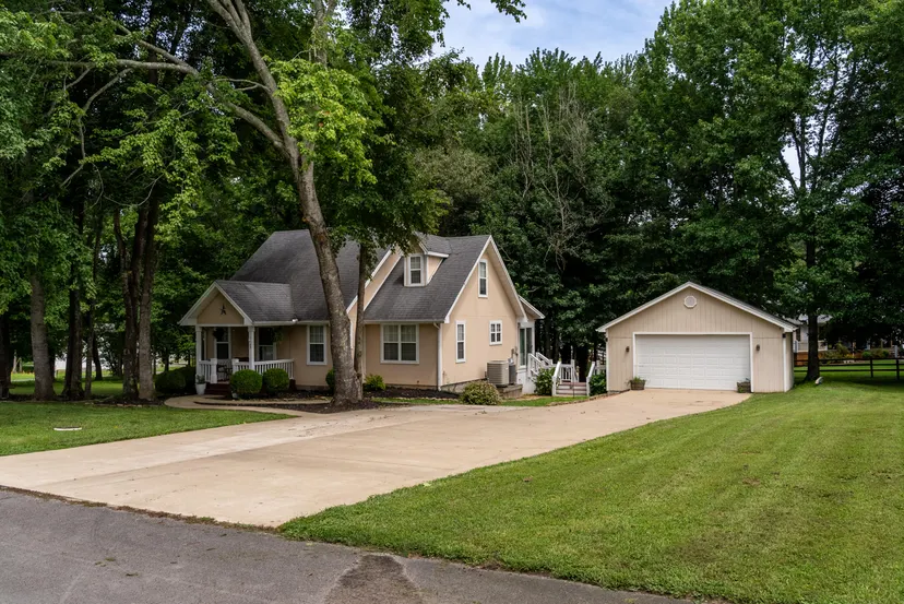 87 Cherokee Springs Court, Jamestown, KY 42629 — primary photo