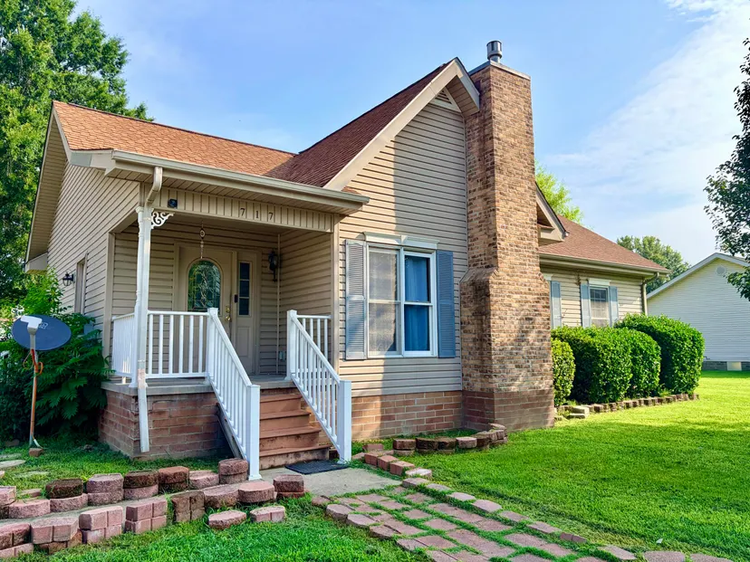 717 Tennessee Street, Paducah, KY 42001 — primary photo