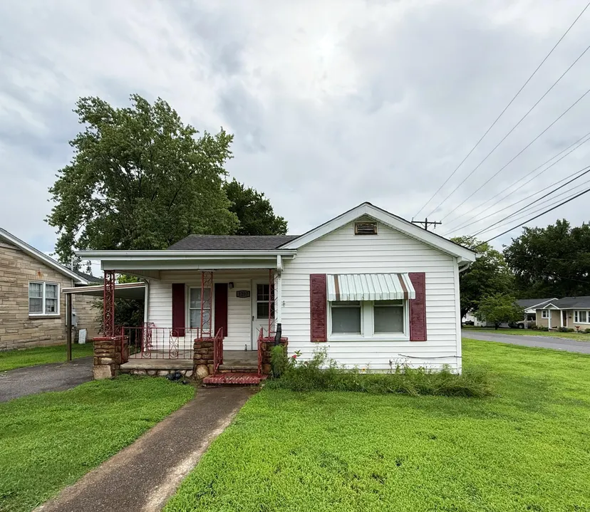 1207 Elm Street, Benton, KY 42025 — primary photo