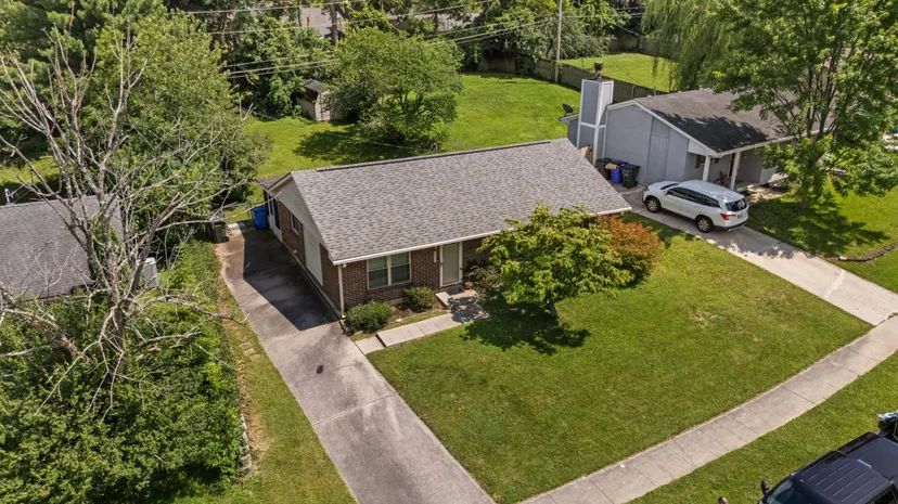 3336 Featherston Drive, Lexington, KY 40515 — primary photo