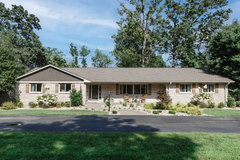 105 Hickory Drive, Murray, KY 42071 — primary photo