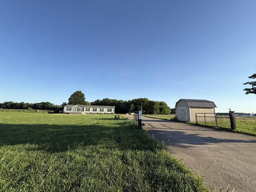 1397 Watts Road, Trenton, KY 42286 — primary photo