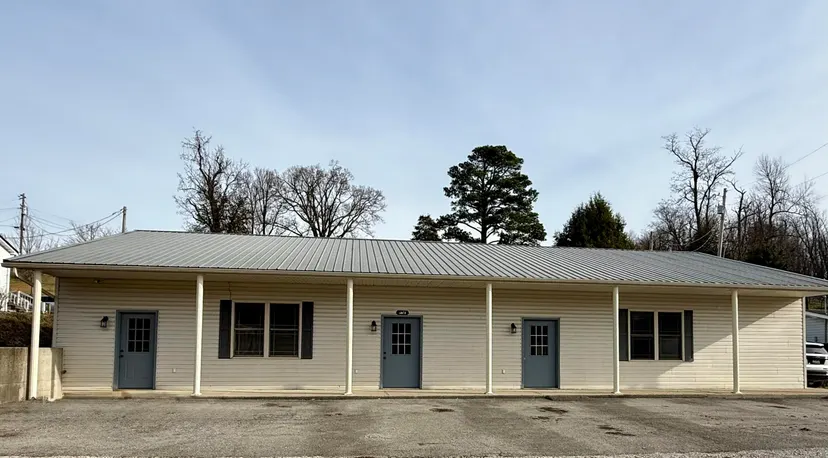 14674 US-421 N Highway, McKee, KY 40447 — primary photo