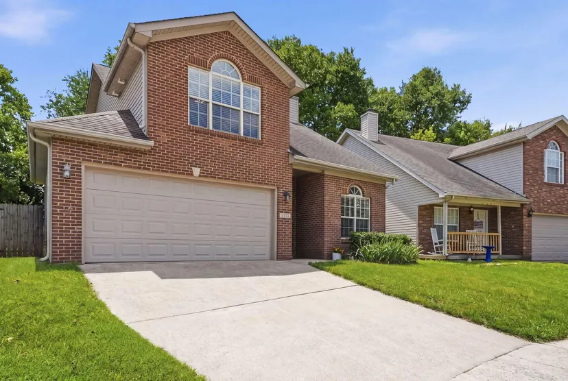 2629 Michelle Park, Lexington, KY 40511 — primary photo