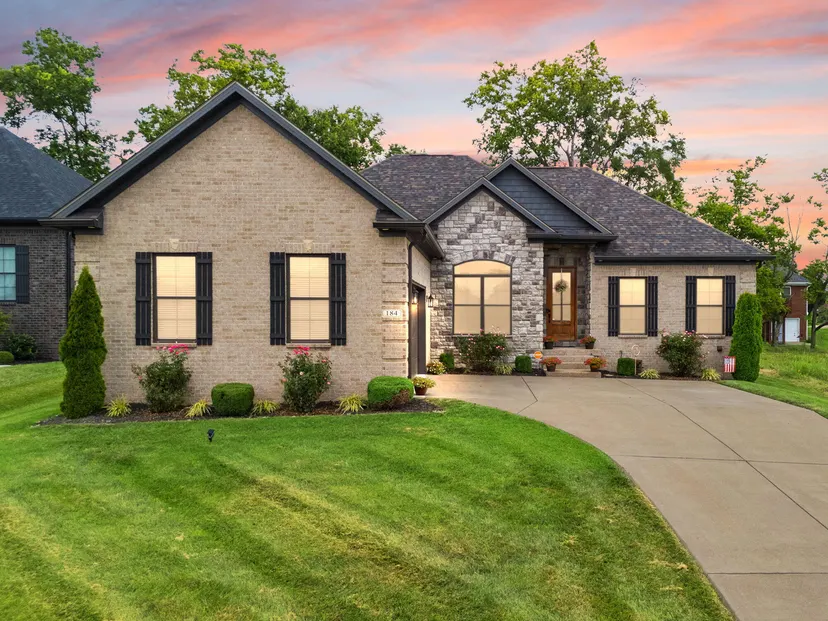 184 Cherokee Drive, Shelbyville, KY 40065 — primary photo