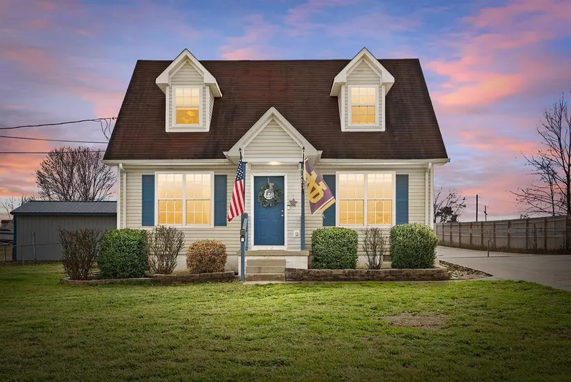 5483 Roaring Springs Road, Cadiz, KY 42211 — primary photo