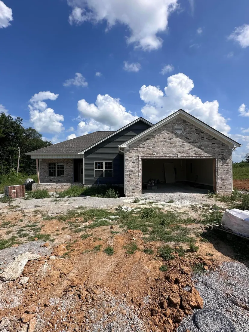 211 Bedford Court, Hopkinsville, KY 42240 — primary photo