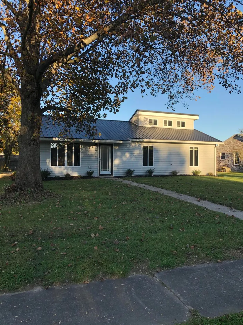 425 Quail Run Road, Versailles, KY 40383 — primary photo