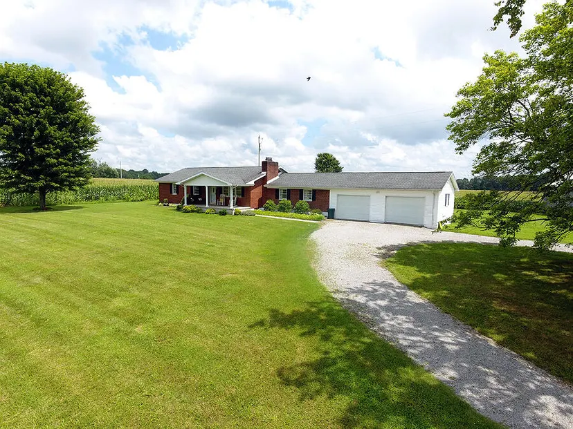 586 Harristown Road, Russell Springs, KY 42642 — primary photo