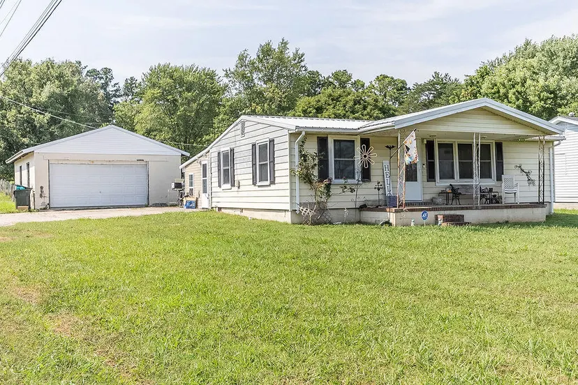 622 Vass Lane, Hopkinsville, KY 42240 — primary photo
