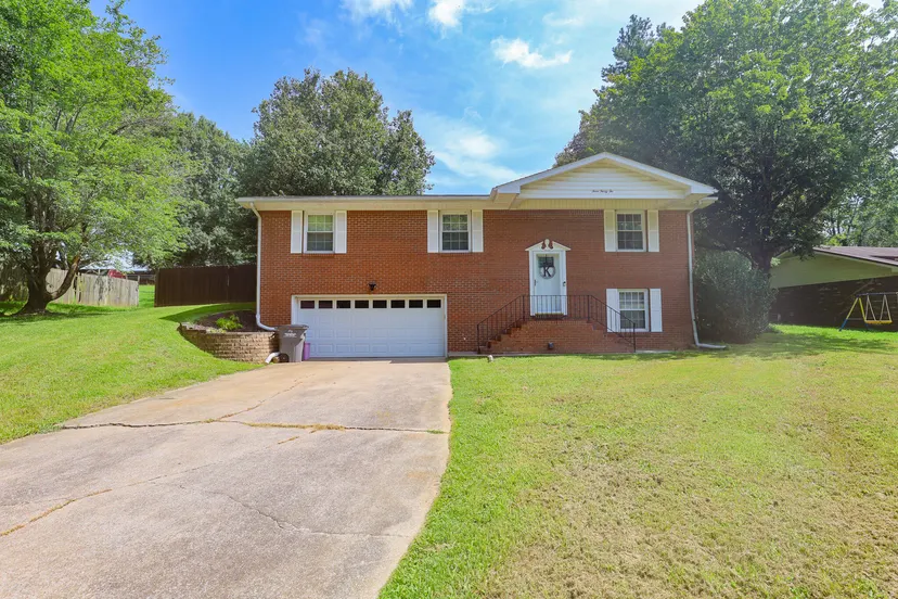 332 Anita Drive, Paducah, KY 42003 — primary photo
