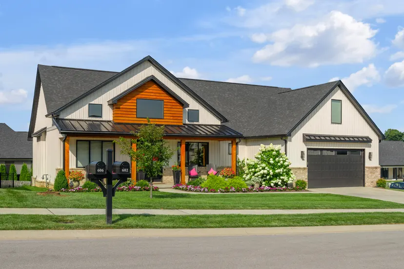 602 Trinity Lane, Versailles, KY 40383 — primary photo