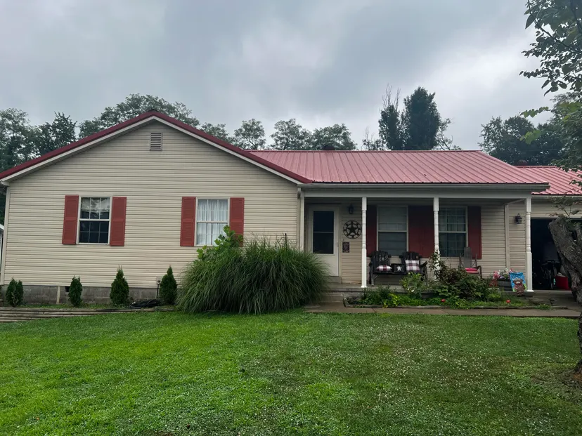 1124 Gregory Lane, Lawrenceburg, KY 40342 — primary photo