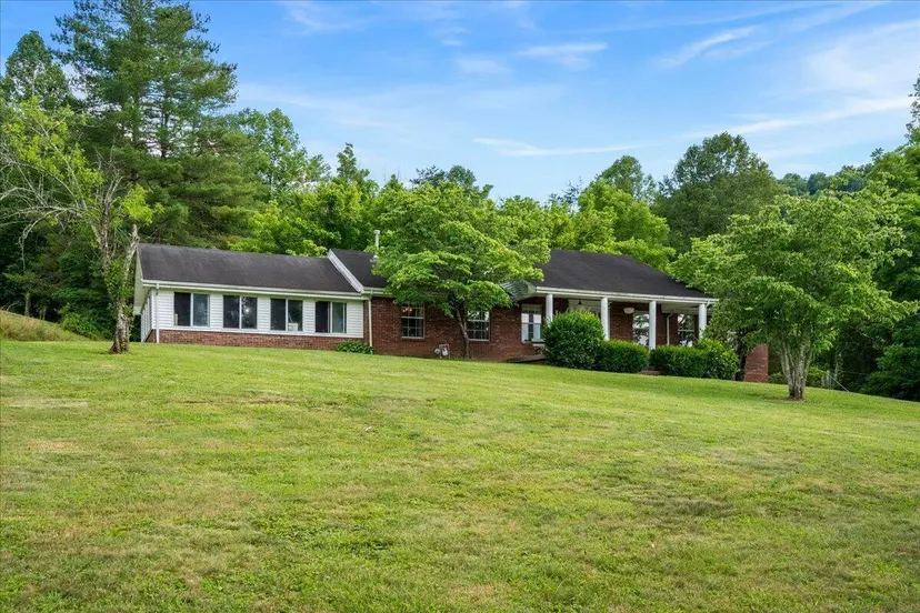4475 Campton Road, Stanton, KY 40380 — primary photo
