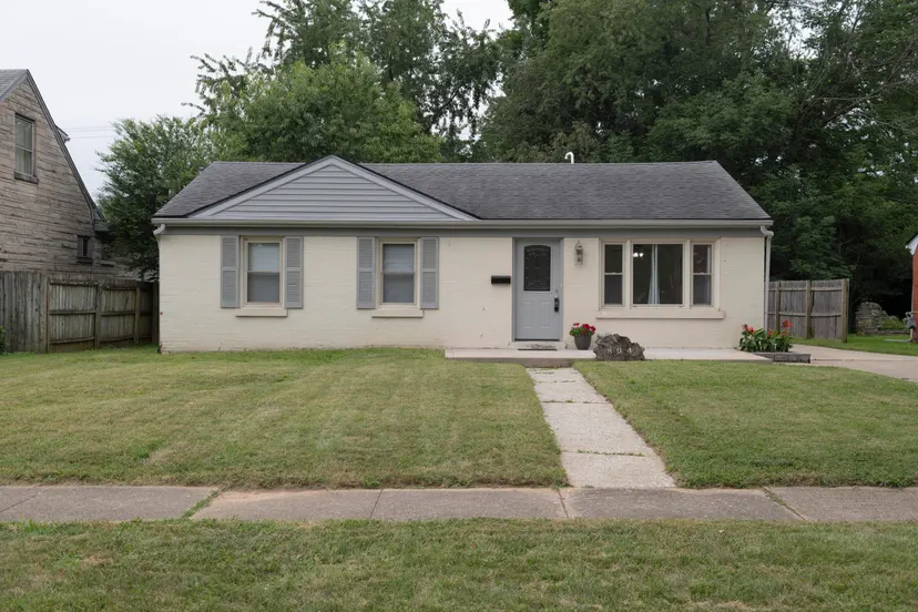 804 Della Drive, Lexington, KY 40504 — primary photo
