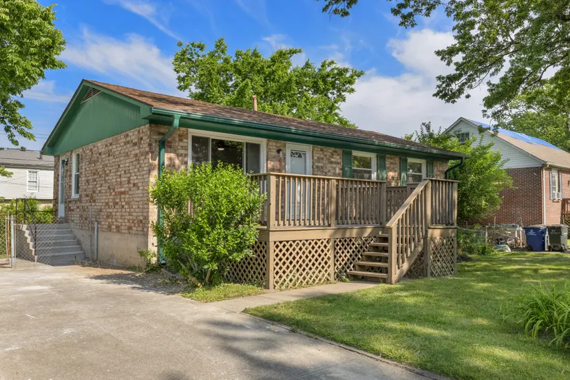 289 Mulberry Court, Lexington, KY 40509 — primary photo