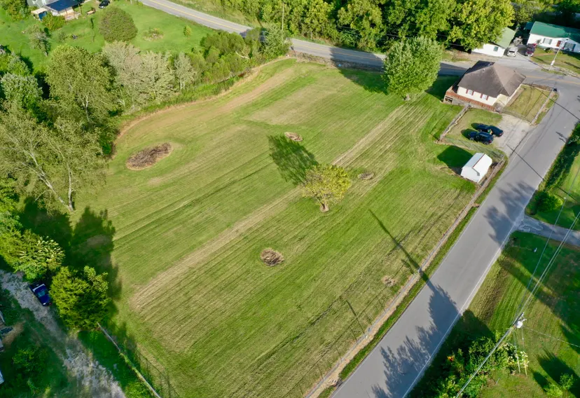3950 Lily Road, London, KY 40744 — primary photo