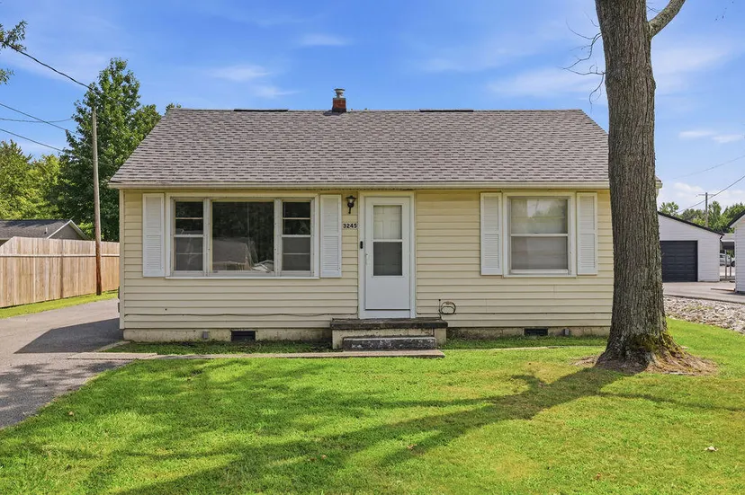 3245 Estes Lane, Paducah, KY 42003 — primary photo