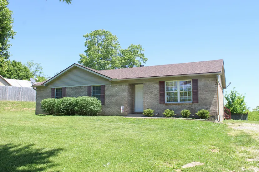 1720 Blanchet Road, Corinth, KY 41010 — primary photo