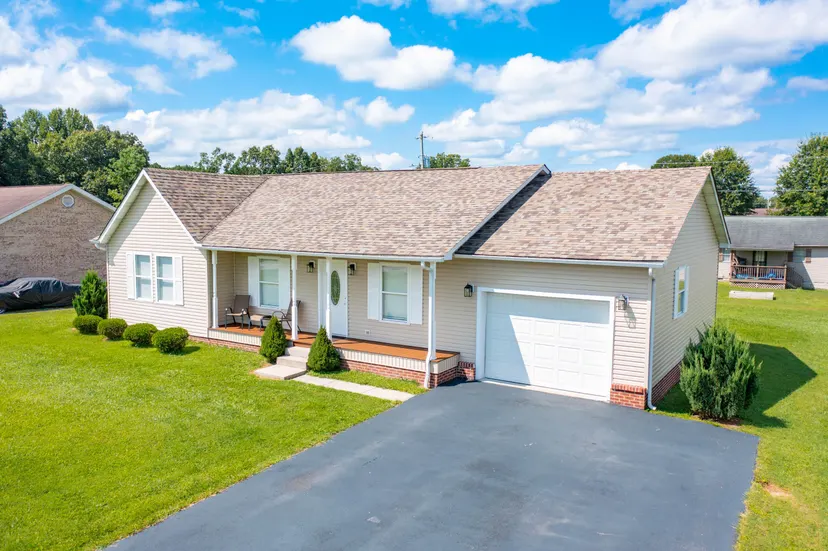 3012 Warm Springs Drive, London, KY 40744 — primary photo
